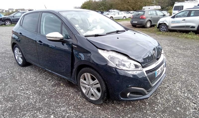 PEUGEOT 208 1,2 12 V STYLE accidenté